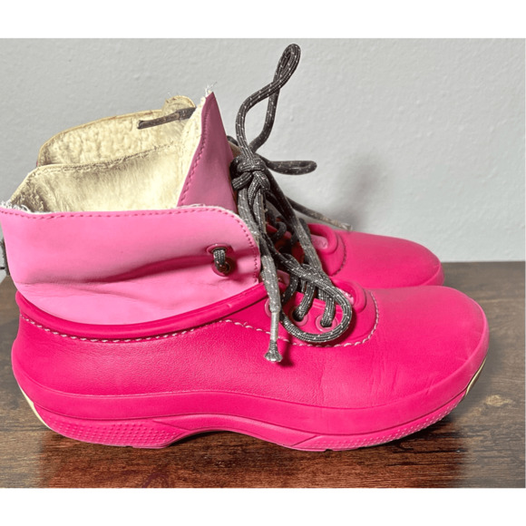 Crocs Kids Size 1 Youth Blitzen Convertible Clog And Bootie Faux Fur Lined Pink - Picture 4 of 11